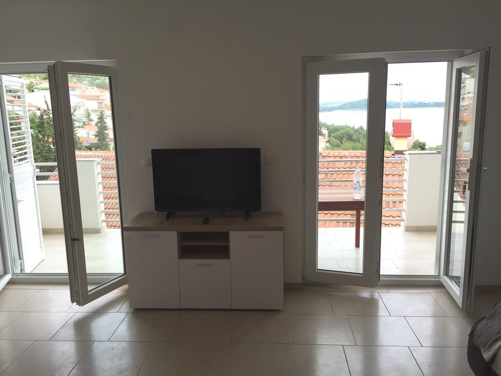 House With Sea View Apartment Drage Bagian luar foto